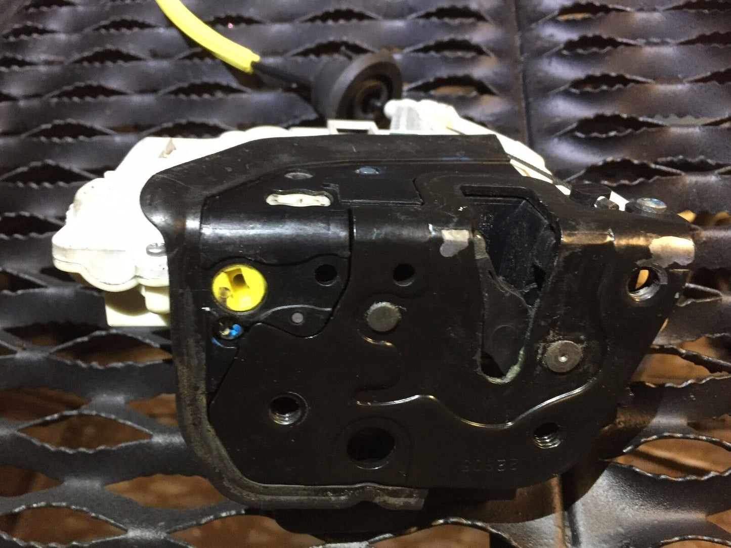 05 06 07 08 Audi A6 C6 Rear Right Pass Door Lock Latch Actuator OEM