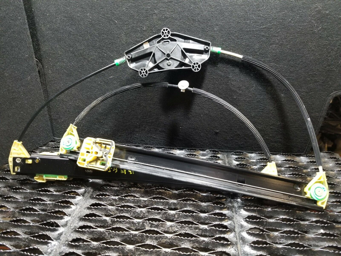 2013 2014 2015 2016 Audi A4 B8 Front Left Driver Door Window Regulator OEM