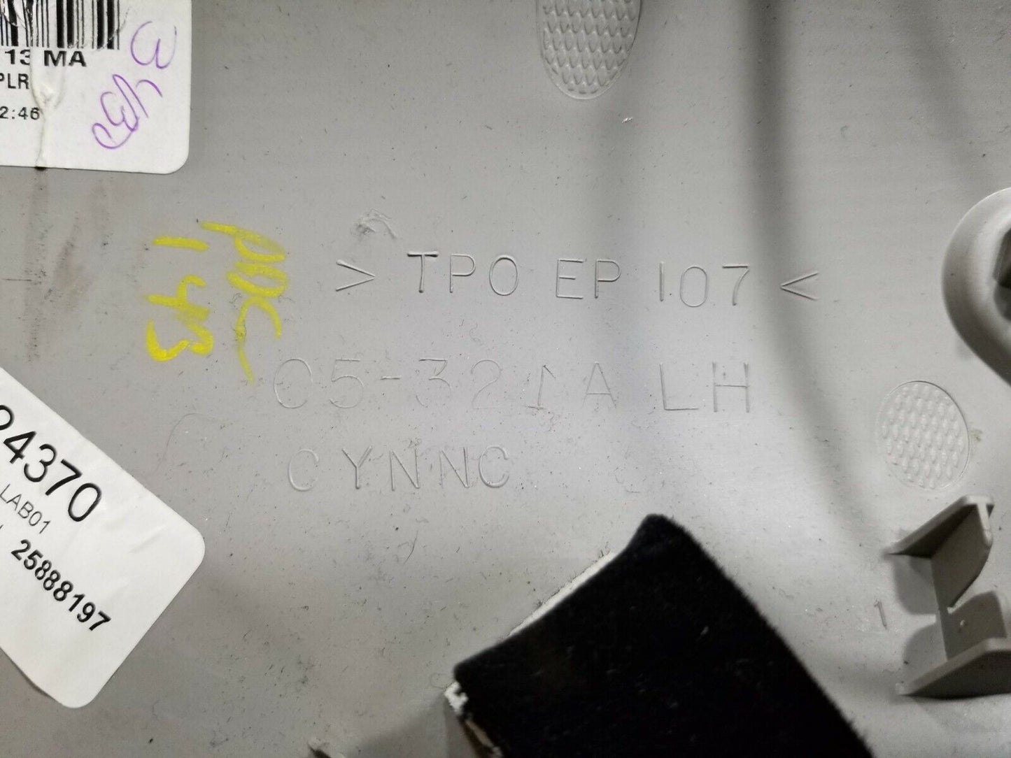 07 08 09 10 11 12 GMC Acadia Driver Left Interior Windshield A Pillar Trim OEM
