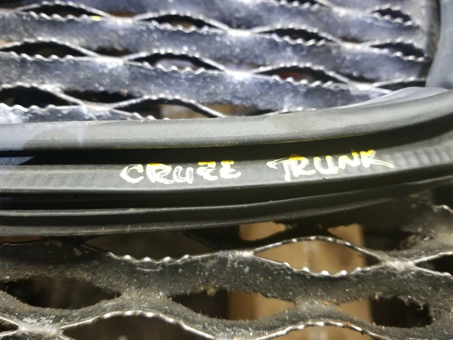 11 12 13 14 15 Chevy Cruze Trunk Weatherstrip Seal Weather Strip OEM