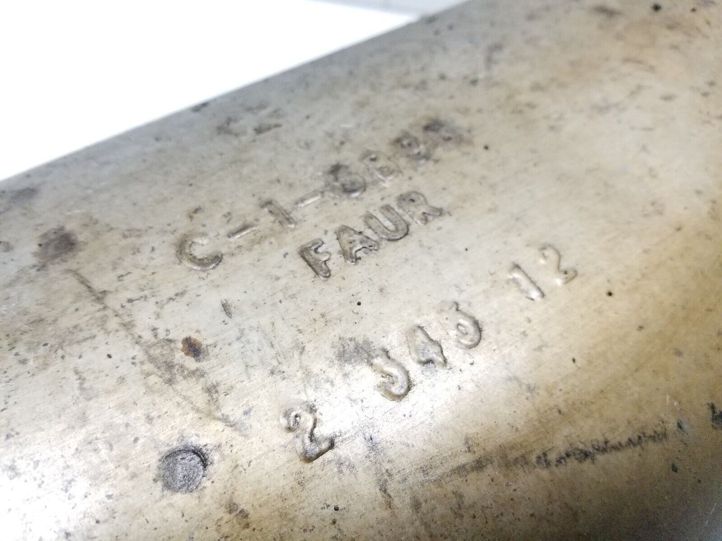 12 - 16 Dodge Grand Caravan Exhaust Muffler Resonator Middle OEM