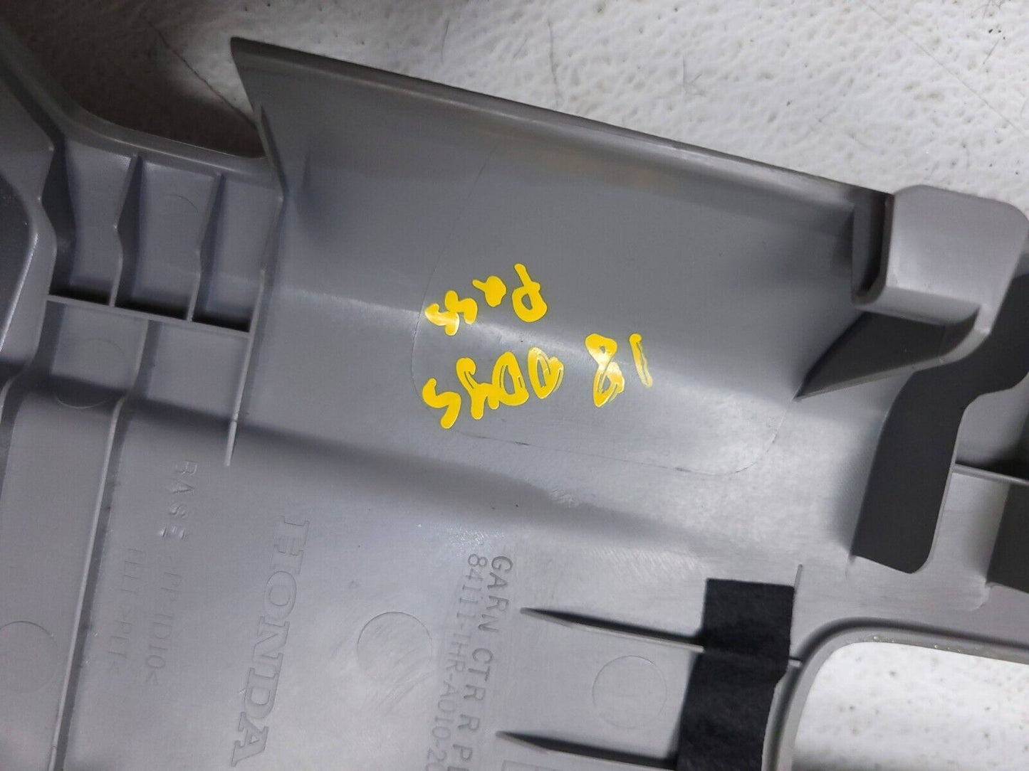 18 19 20 21 22 Honda Odyssey Right Passenger Side B Pillar Upper Trim Cover OEM