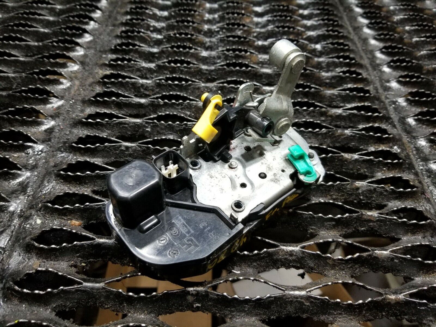 06 07 08 09 10 Jeep Grand Cherokee Front Passenger Door Lock Latch Actuator OEM
