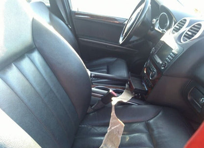 06 07 08 09 10 11 Mercedes Ml500 Front Floor Cover Trim Left Driver Side OEM