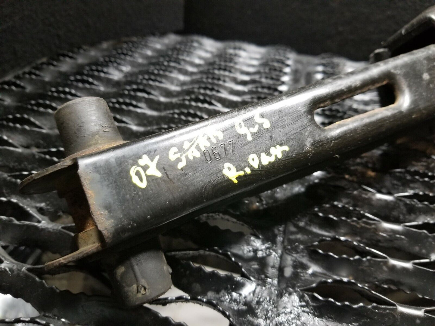 06 07 08 09 Saab 9-5 Aero 2.3t Rear Right Passenger Side Lower Control Arm OEM