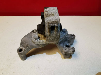 14 15 16 Subaru Forester 2.5l Engine Mount Bracket OEM 43k