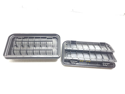 09 10 11 12 Volkswagen Cc Quarter Air Drafter Pressure Vent Lh & Rh OEM