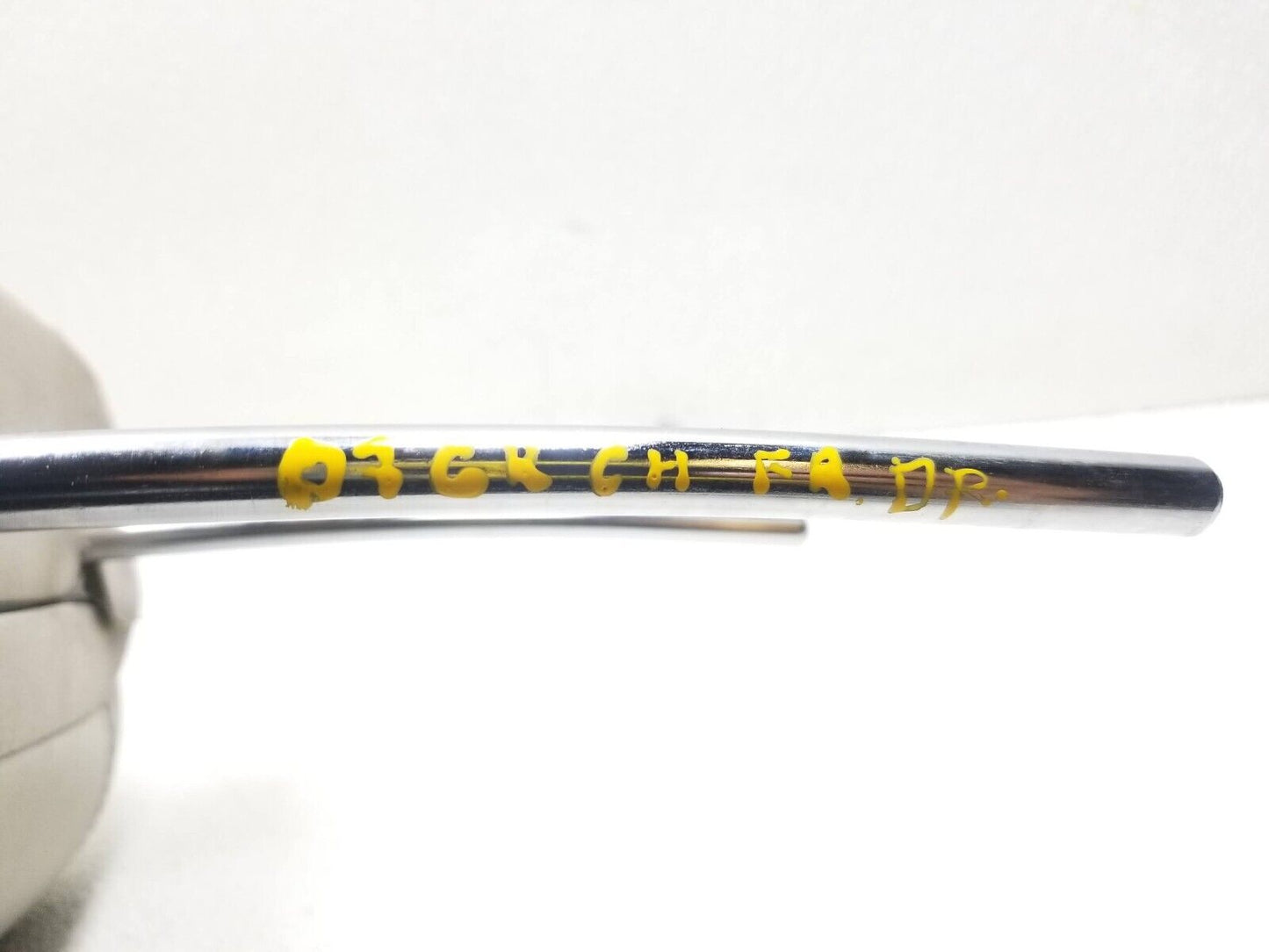 2006 - 2010 Jeep Grand Cherokee Front Driver Seat Headrest OEM