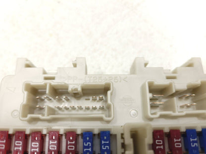 2006-2012 Nissan Armada Fuse Relay Box  OEM