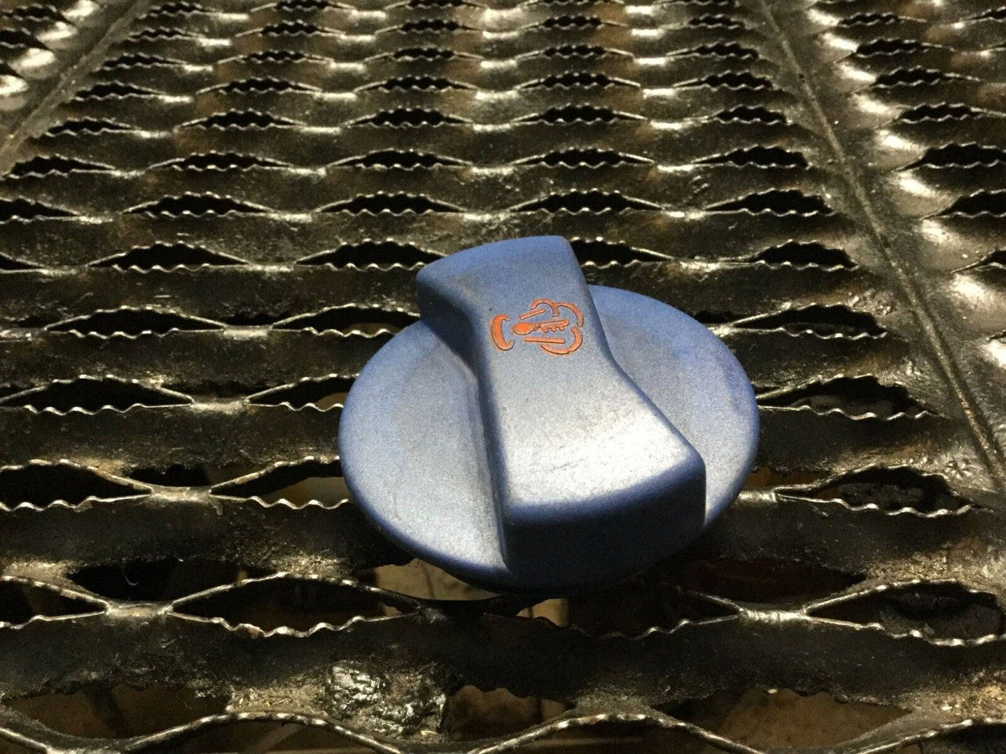 Audi VW Porsche Volkswagen Coolant Reservior Tank Cap OEM 1j0121321b