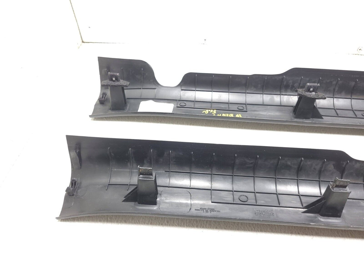 14 15 16 Hyundai Elantra Front Door Step Scuff Trim Left & Right Pair OEM Sdn