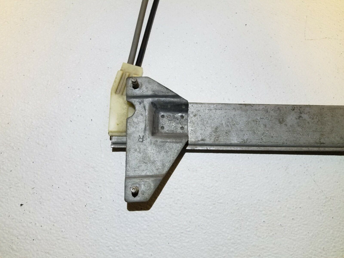 97 1997 Ford E150 Gulf Stream 5.8l Right Front Window Regulator Motor OEM #107