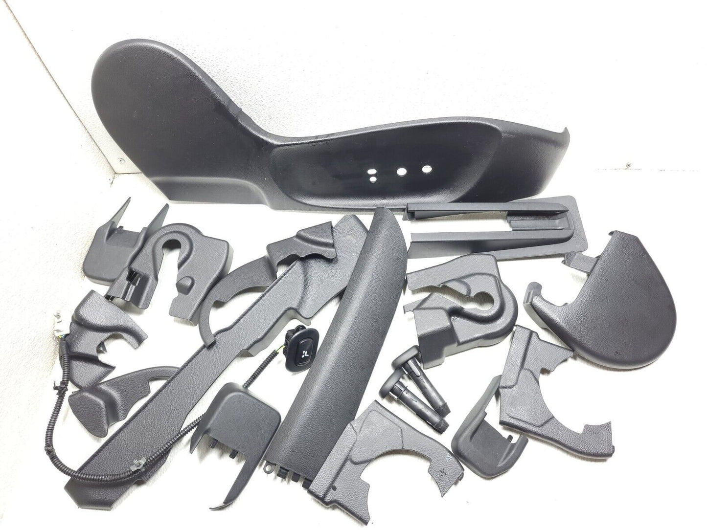 2014 2015 Infiniti Q60 Coupe Front Seat Trim Passenger Right OEM