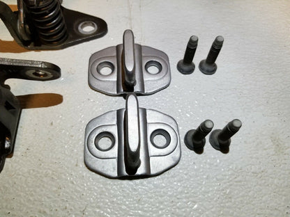 12 13 14 15 16 Jeep Patriot Right Passenger Side Door Hinge W/ Striker OEM 56k