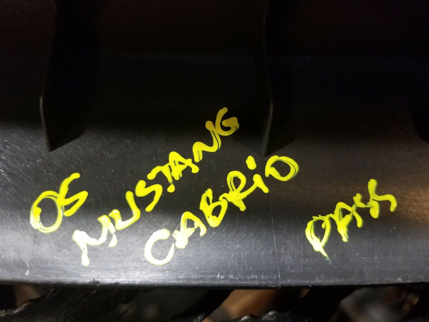 05 06 07 08 09 Ford Mustang Convertible Passenger Side A Pillar Cover Trim OEM