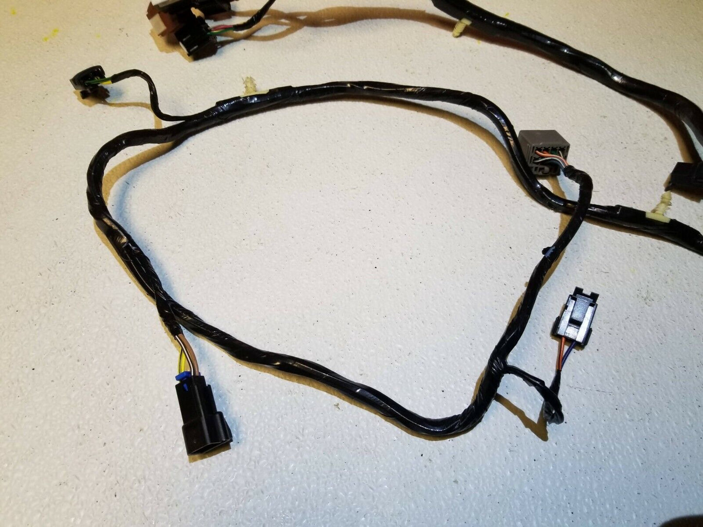 07 08 09 10 11 Cadillac DTS Rear Seat Wire Harness OEM