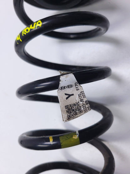 18-21 Hyundai Kona Rear Coil Spring Left & Right OEM