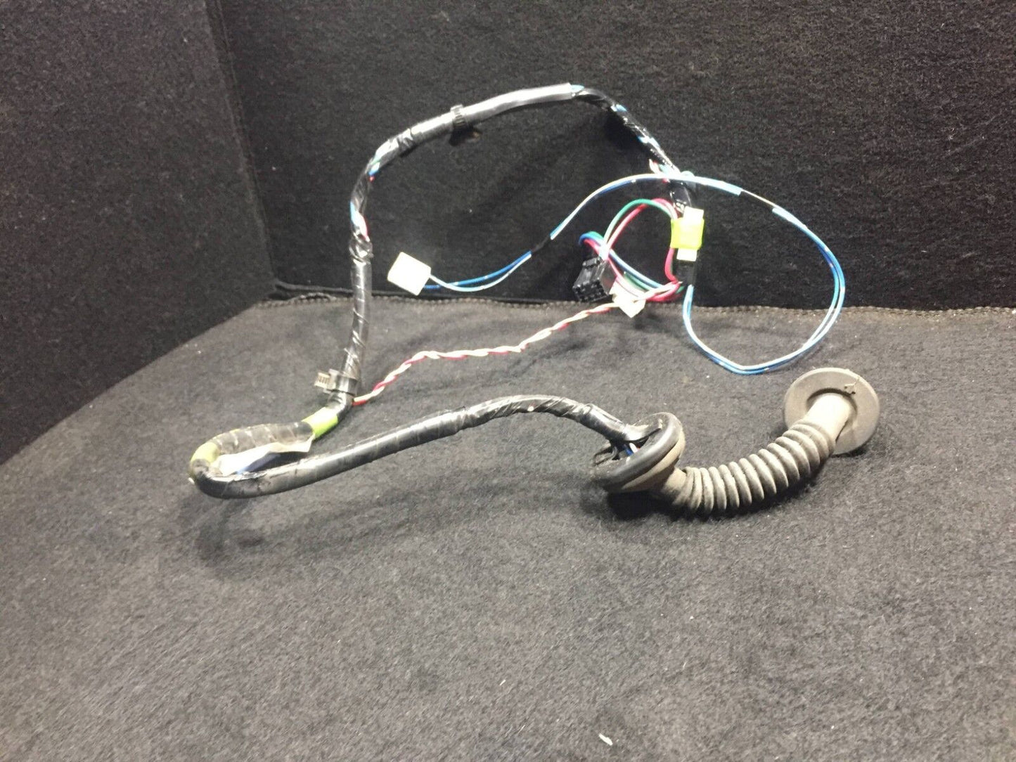 2004 2005 2006 Scion Xa Rear Passenger Door Wire Harness OEM D18