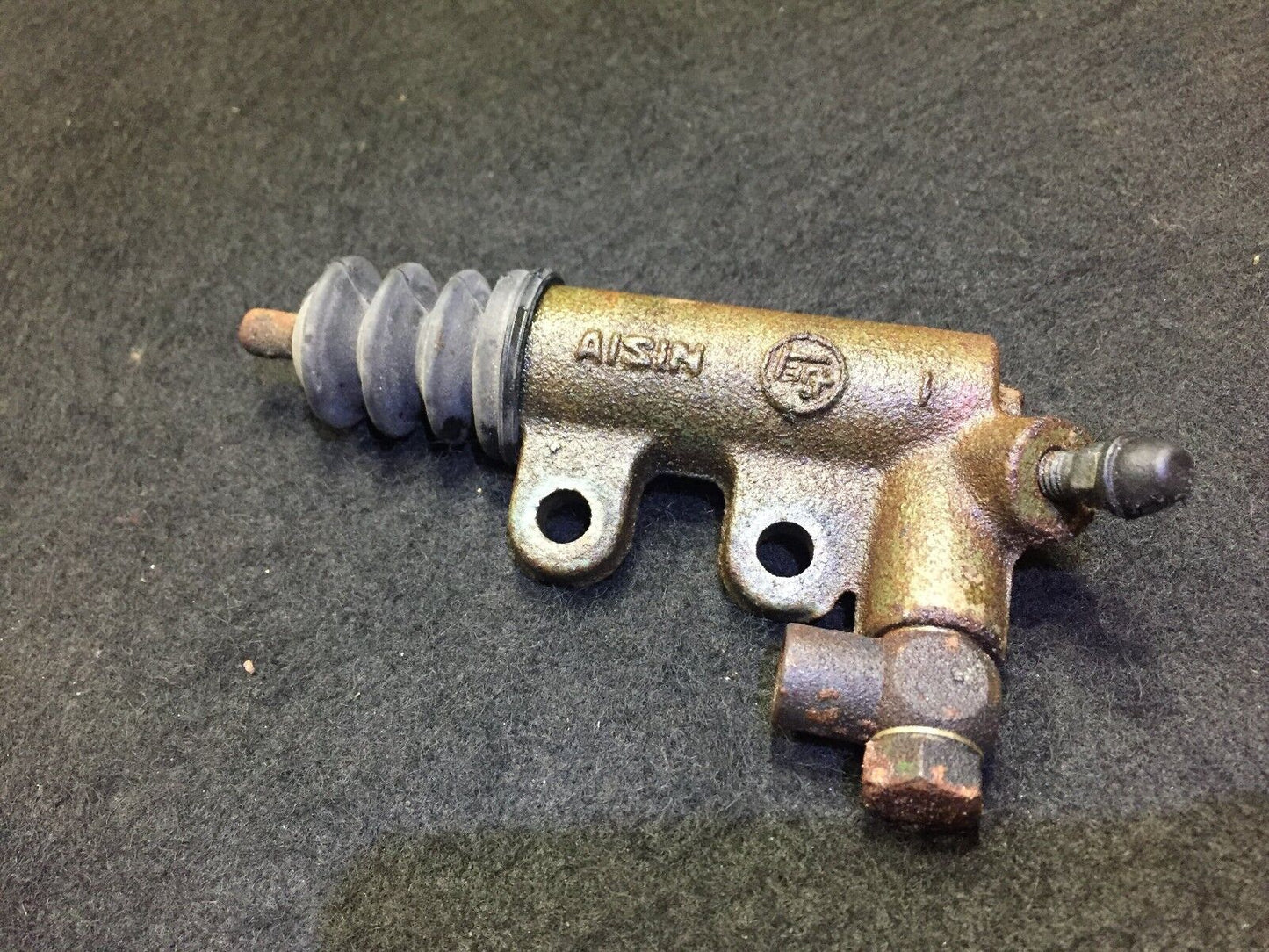 04 05 06 Scion Xa Clutch Slave Cylinder 31470-52011 OEM D18