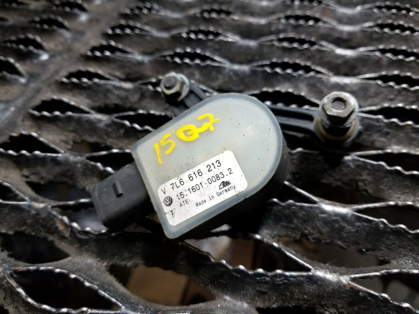 11 12 13 14 15  Audi Q7 Headlight Leveling Sensor Front Left OEM 87k