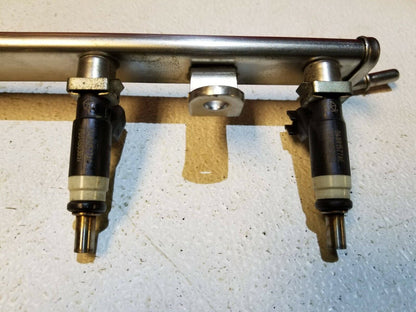 13 14 15 16 Jeep Compass 2.4l Fuel Rail W/ Injectors OEM