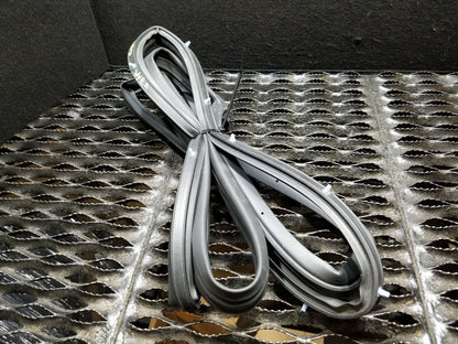 11 12 13 Subaru Forester Front Door Inner Weatherstrip Seal Pass Side OEM 33k