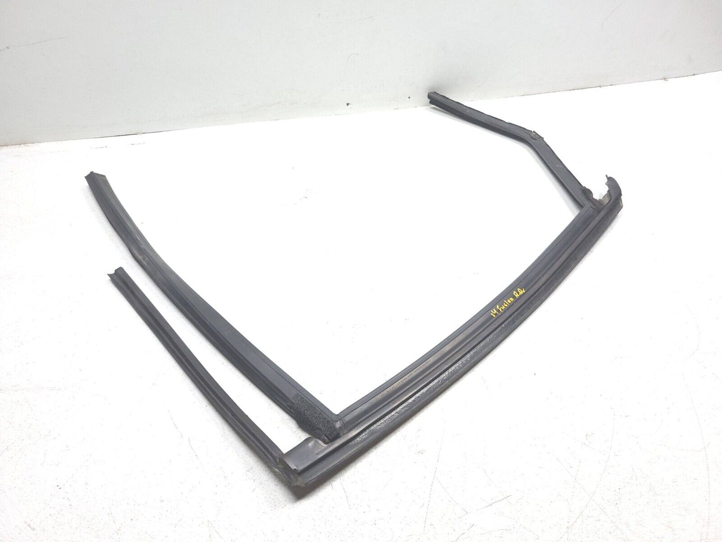 13 14 15 16 Ford Fusion Door Window Weatherstrip Seal Rear Left Driver Side OEM