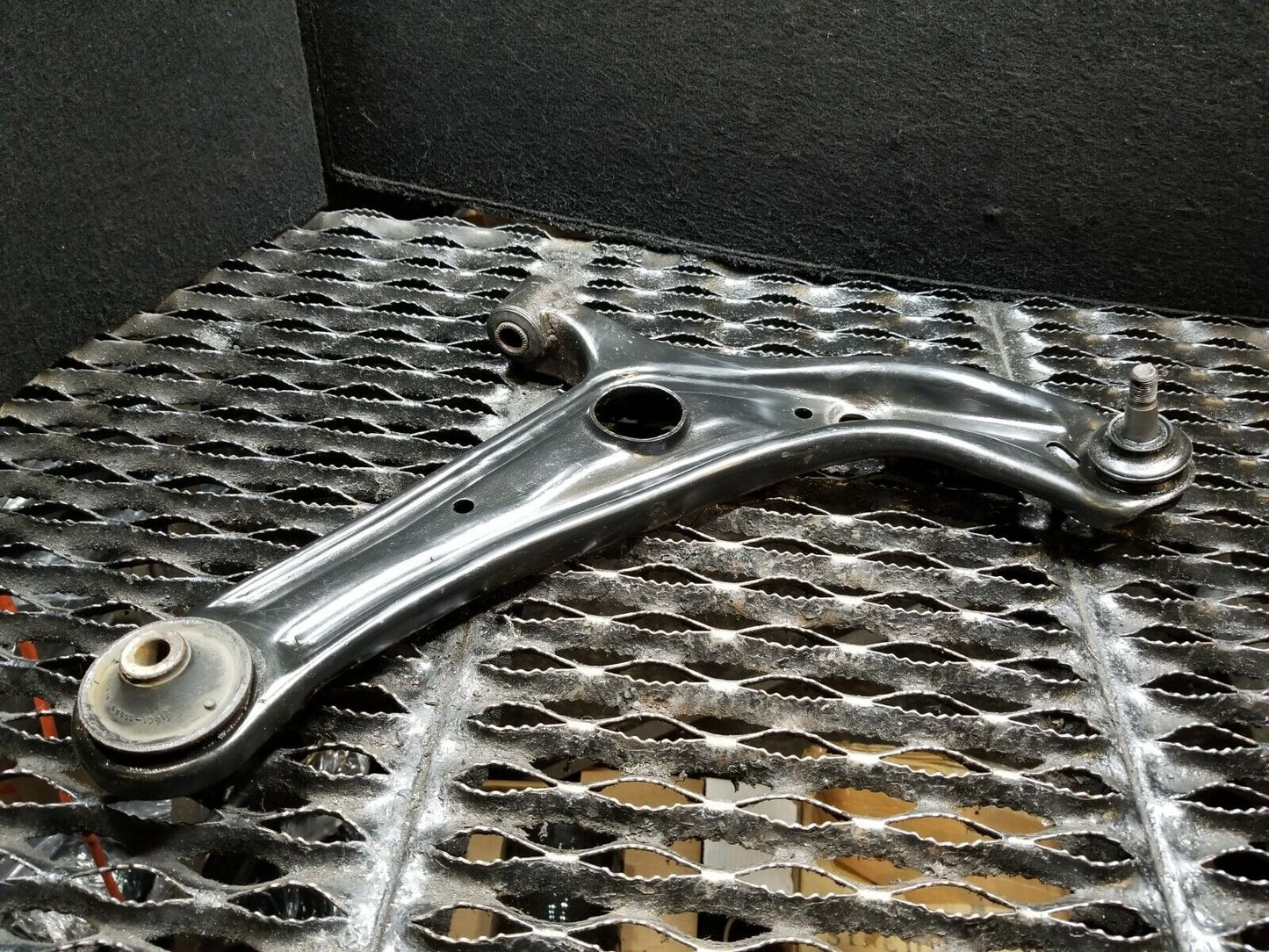 2004 2005 2006 Scion Xa Front Right Passenger Side Lower Control Arm OEM
