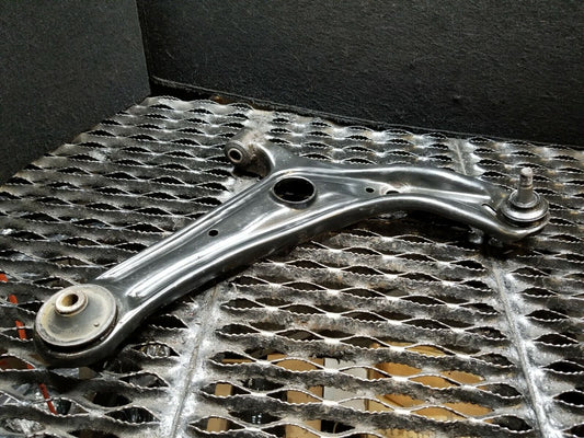 2004 2005 2006 Scion Xa Front Right Passenger Side Lower Control Arm OEM