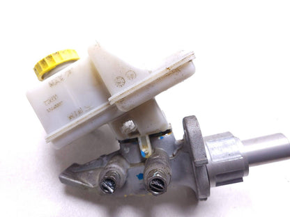 11 12 13 Jeep Grand Cherokee Brake Master Cylinder 3.6l OEM