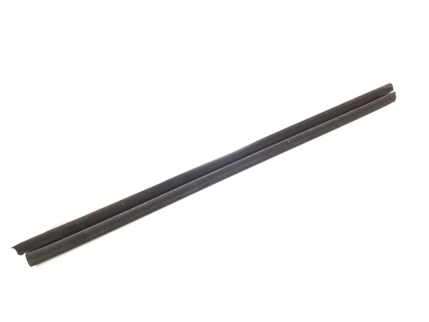 09 10 11 12 BMW 750li Rear Left Dr Side Door Window Inner Weatherstrip Seal OEM