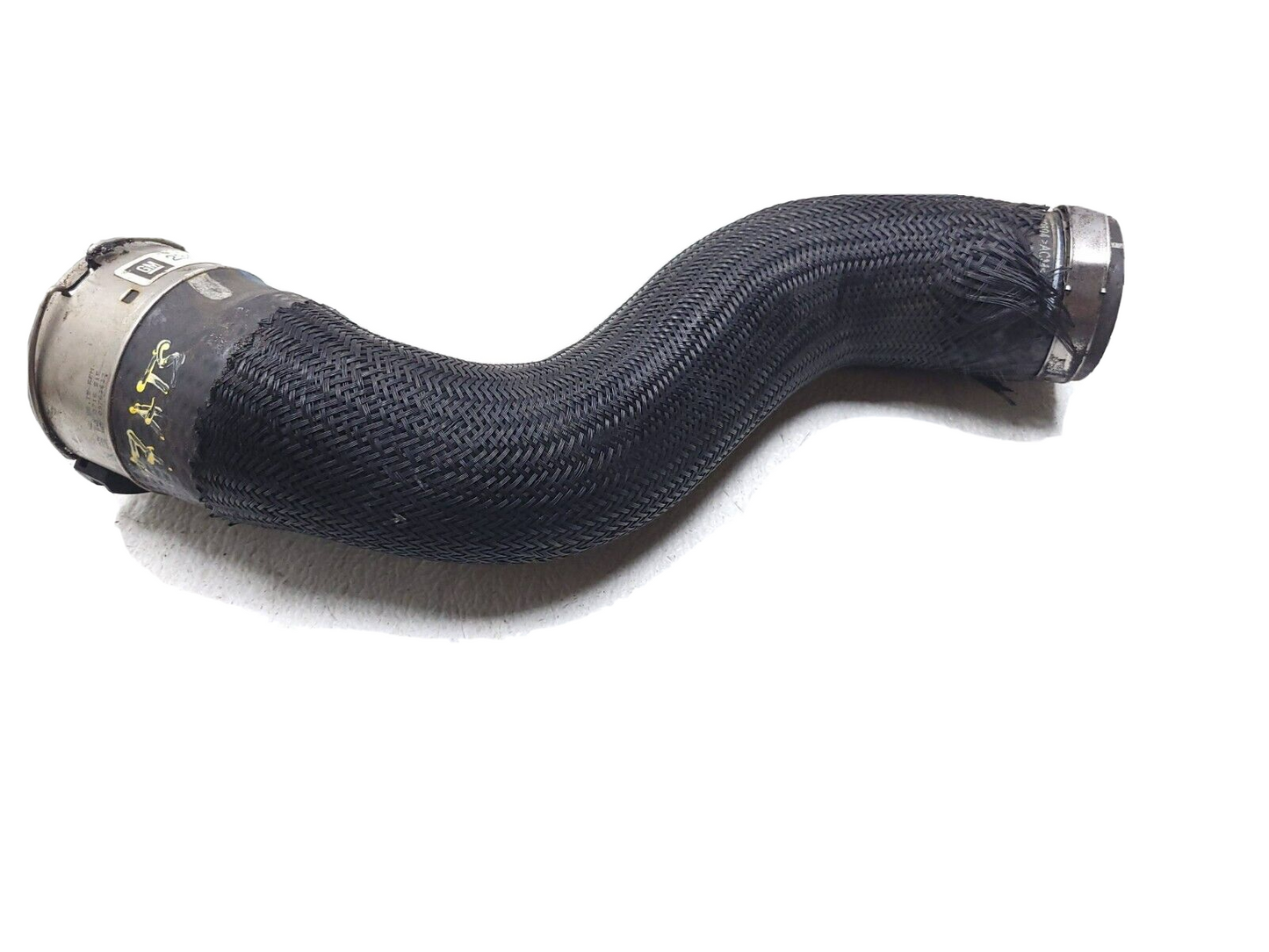 2016 - 2018 Cadillac Ats Left Driver Intercooler Inlet Tube 23457722  2.0l OEM
