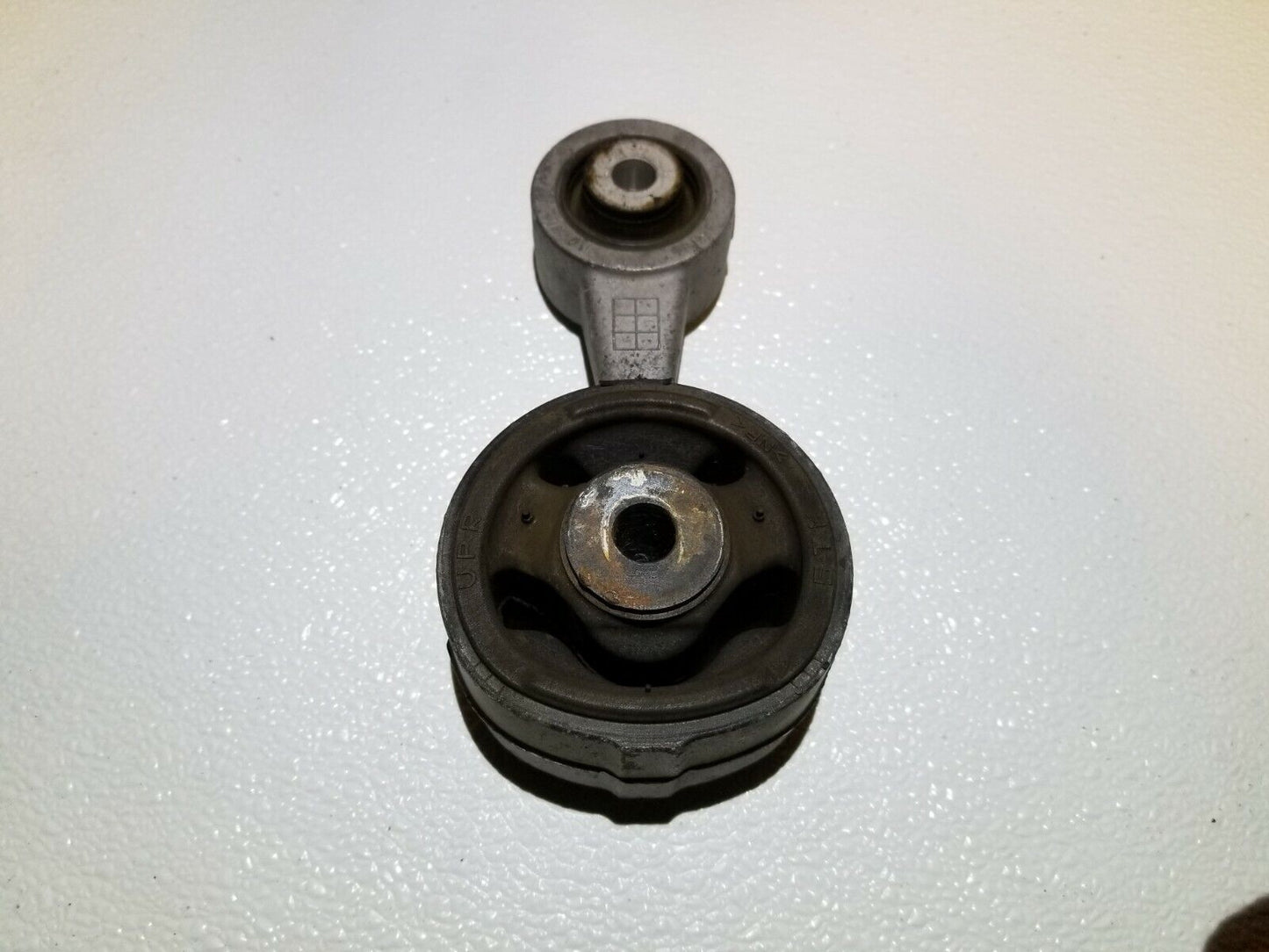 07 08 09 Acura RDX Front Upper Engine Torque Strut Mount OEM