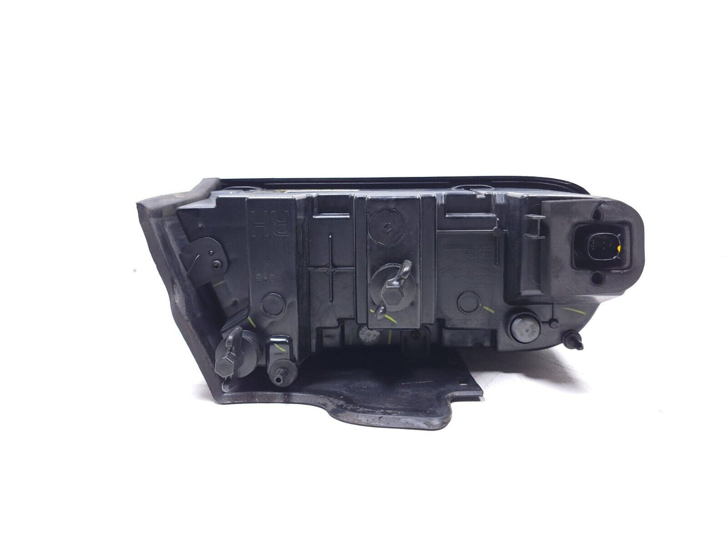 15 - 18 Dodge Challenger Led Tail Light Passenger Side Right OEM