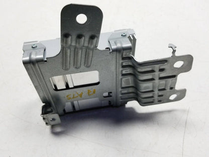 2013 - 2018 Cadillac Ats Power Inverter 150w 120v 23346668  OEM