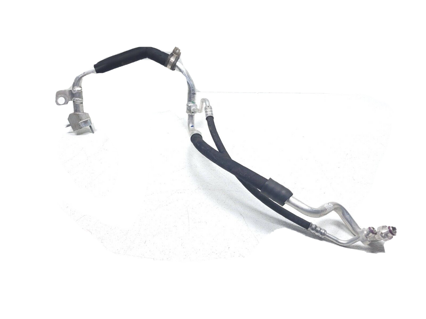 11 - 16 Mercedes E350 W212 A/c Hose Pipe Line A2128301616 OEM
