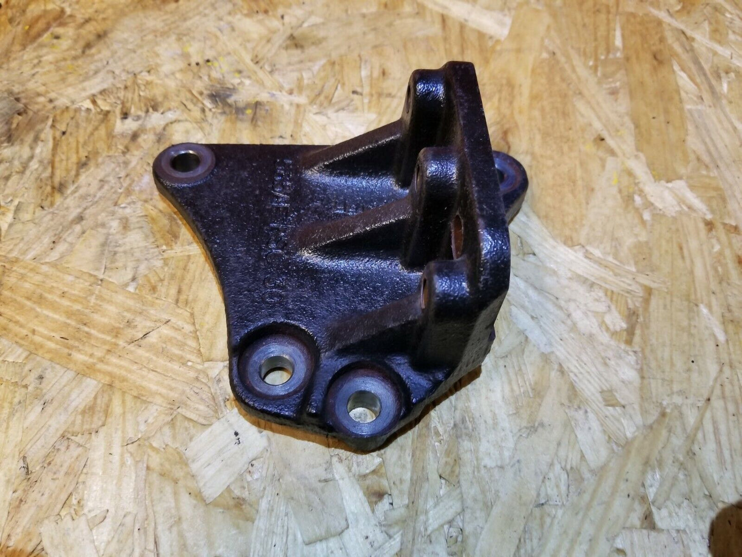 12 13 14 15 16 Jeep Patriot 2.0l Engine Mount Braket OEM 56k Miles