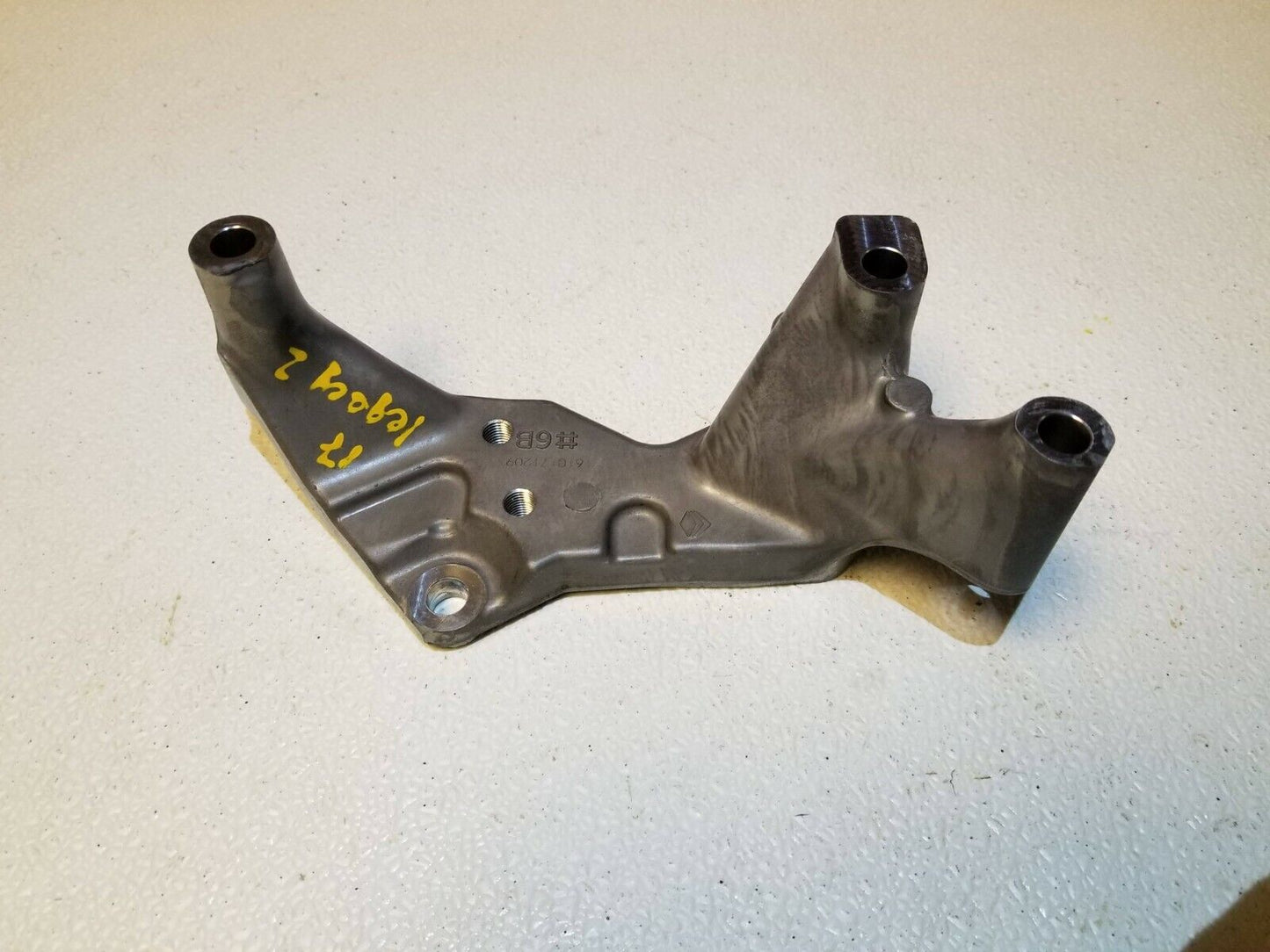 16 17 Subaru Legacy 2.5l Engine Mount Bracket OEM 10k Miles