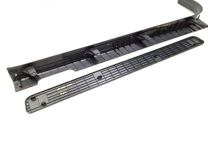 2013 - 2016 Hyundai Genesis Front Door Sill Scuff Plate Trim Passenger Right OEM