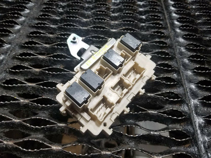 16 17 18 19 Nissan Rogue Dash Fuse Box OEM 33k