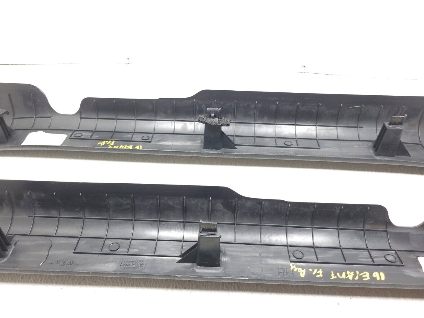 14 15 16 Hyundai Elantra Front Door Step Scuff Trim Left & Right Pair OEM Sdn