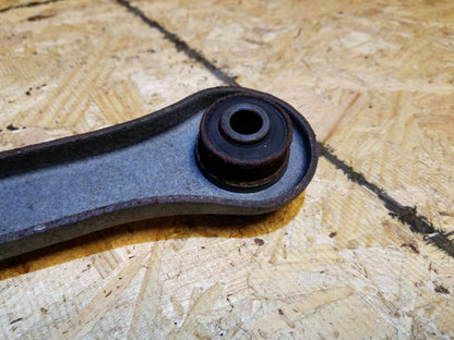 06 07 08 09 10 11 Lincoln Town Car Rear Right Pass Side Control Arm OEM 65k