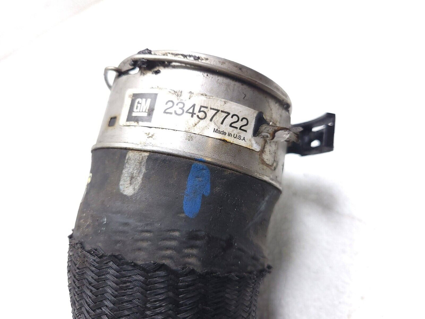 2016 - 2018 Cadillac Ats Left Driver Intercooler Inlet Tube 23457722  2.0l OEM