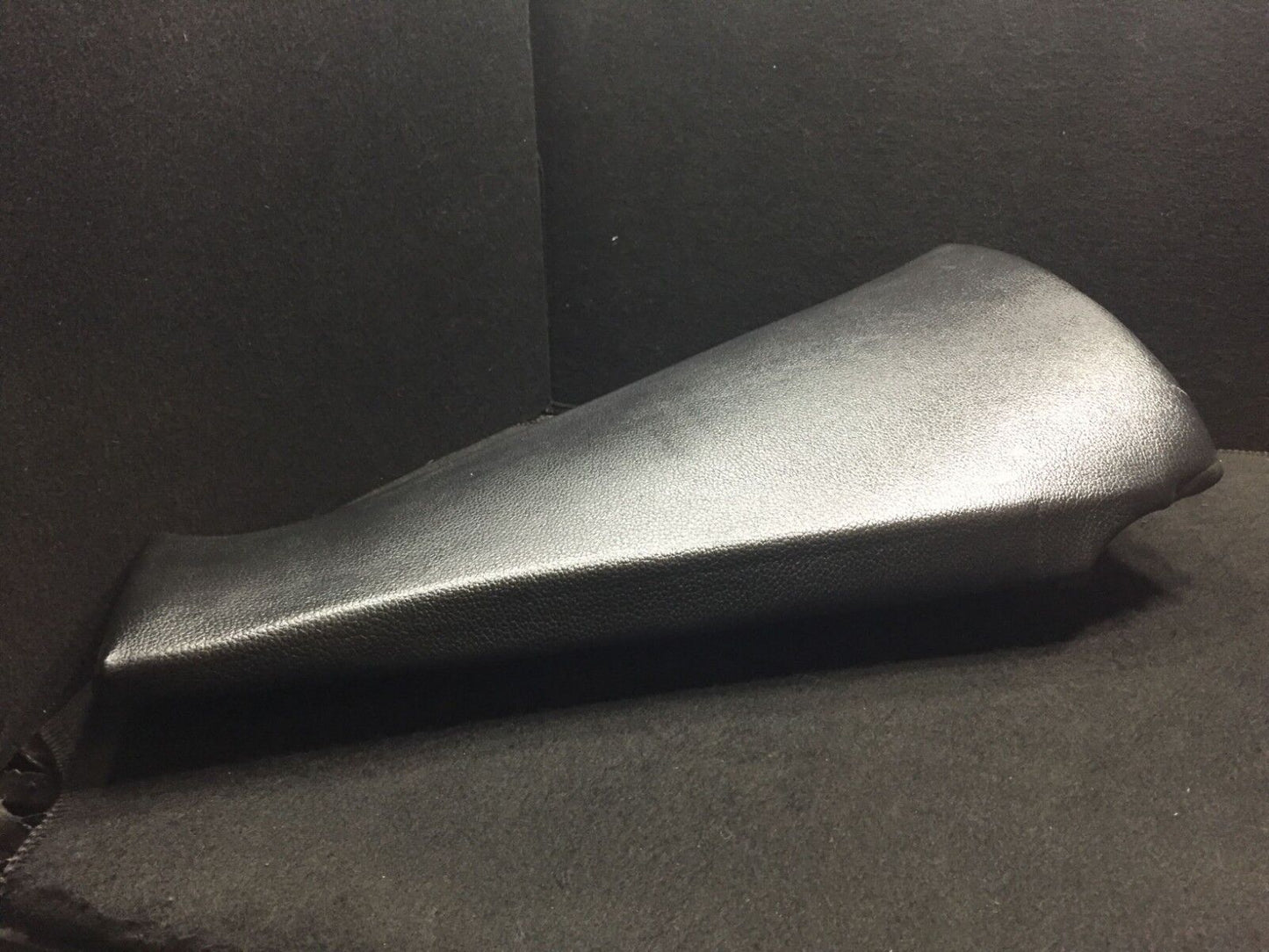 04 05 06 07 08 09 BMW X3 E83 Left Dr Side Rear Seat Side Bolster Trim OEM D34