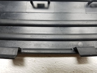 14 15 16 17 Jeep Grand Cherokee Rear Bumper Step Pad Molding 088871124 OEM
