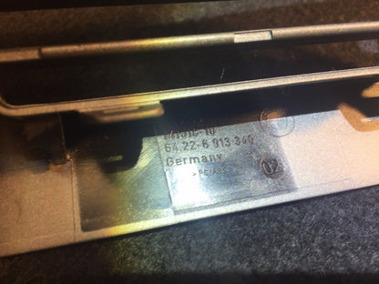 02 03 04 05 BMW 745i Front Right Passenger Side Dash Vent Cover 64226913340 OEM