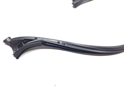 09 10 11 12 Volkswagen Cc Door Weatherstrip Seal Front Right Passenger Side OEM