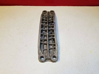 00 01 02 03 04 05 Lexus GS300 Automatic Transmission Mount Bracket OEM