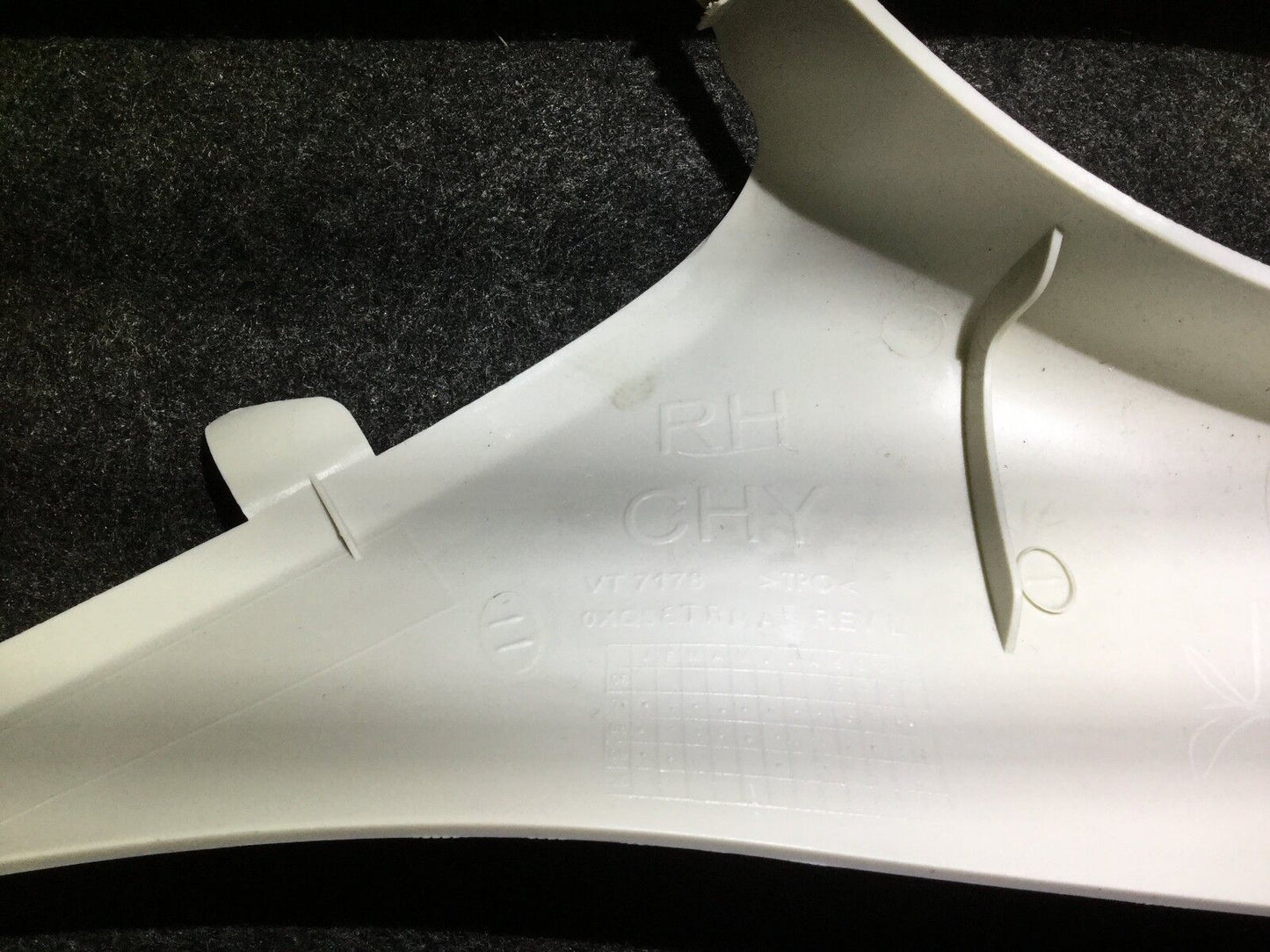 2010 Chrysler Sebring Right A Pillar Trim Panel OEM 1pc One. Pass Side Only