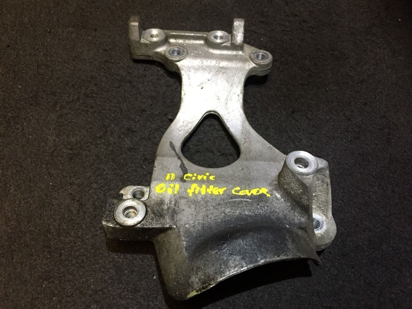 06 07 08 09 10 11 Honda Civic Engine 1.8 Oil Filter Cover Tube 15220-rna-a01 OEM